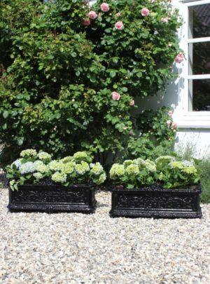 Par unikke Franske 1800-tals støbejern jardiniere.
